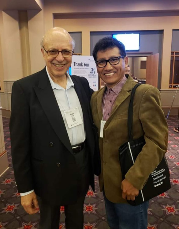 El Dr. Zea con el Gran maestro Jorge Katah, gran Neuro-Otólogo y Neuro-Oftalmólogo Norteamericano (USA).